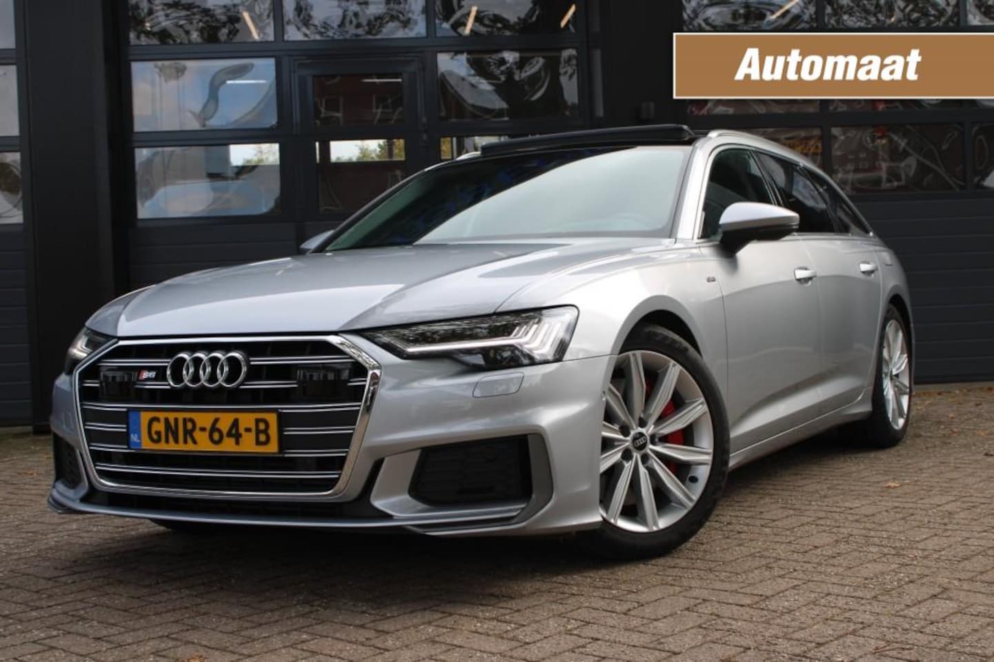Audi A6 - 55 TFSI E Q. COMP.  Panorama Dak / Elektrische trekhaak / perfecte staat - AutoWereld.nl