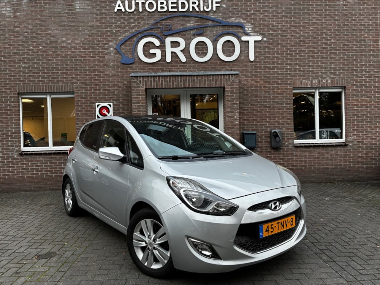 Hyundai ix20 - 1.6i i-Catcher 1.6I I-CATCHER - AutoWereld.nl