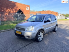 Ford Fusion - 1.4-16V Ghia Met 1Jaar APK