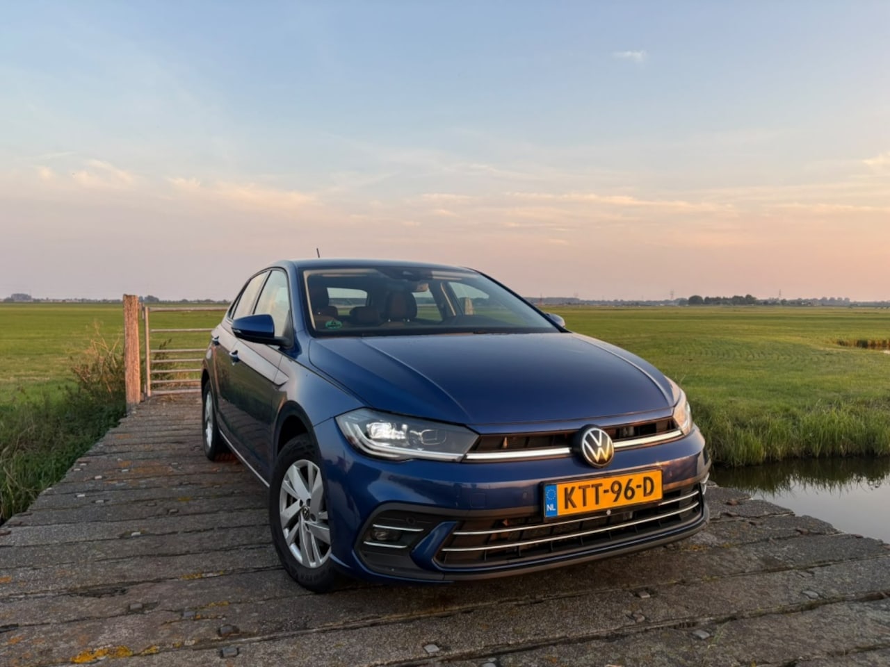 Volkswagen Polo - 1.0 TSI Style Dealer ond. | IQ Light | ACC | CarPlay | Nieuwe APK | - AutoWereld.nl