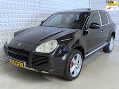 Porsche Cayenne - 4.5 Turbo / TIKT EN LOOPT NIET GOED (2004)