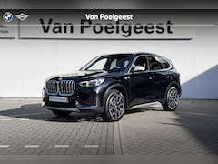 BMW X1 - sDrive18i | xLine | Trekhaak | Driving Assistant Plus | Elektrisch verstelbare stoelen | S