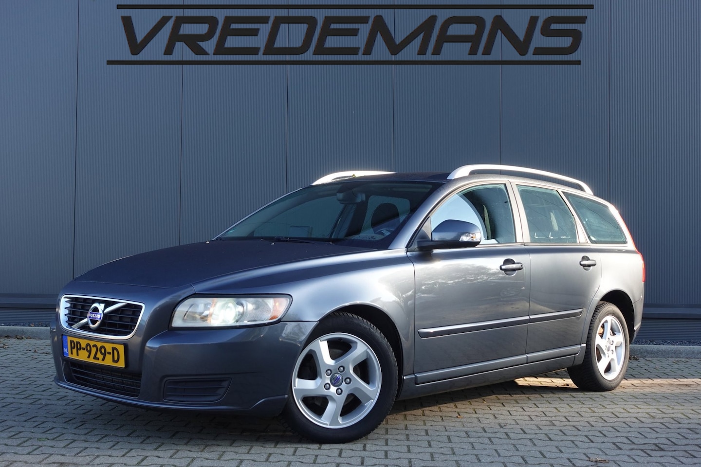 Volvo V50 - 1.6 D2 S/S Business Pro Edition 1.6 D2 S/S Business Pro Edition - AutoWereld.nl