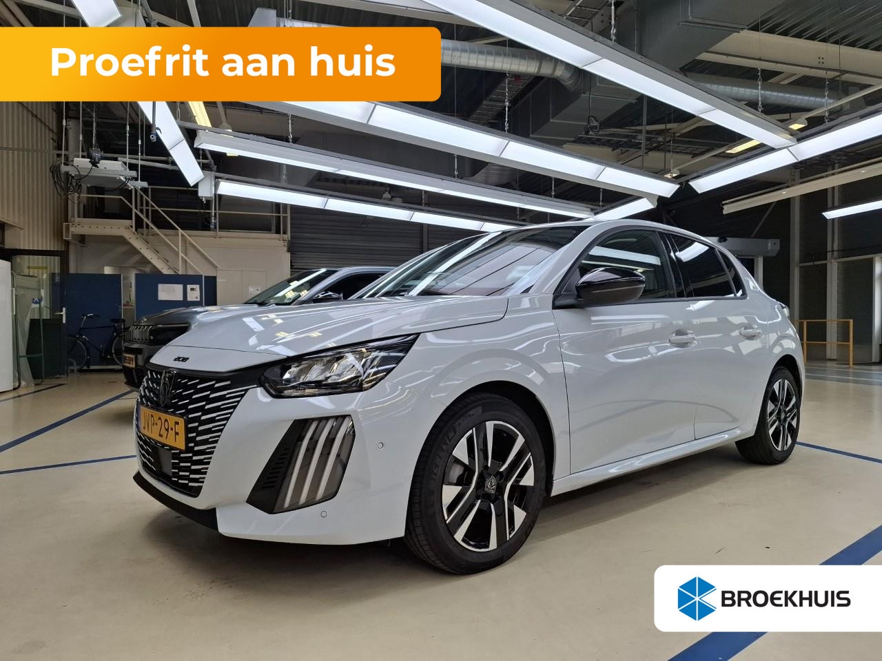Peugeot 208 - Allure 1.2 110Pk Hybrid 8 Jaar Garantie! | Navigatie | Carplay | Clima | Cruise 16'' LMV | - AutoWereld.nl