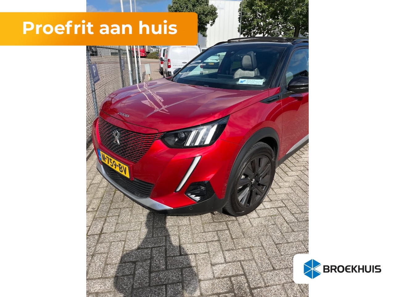 Peugeot e-2008 - EV GT Pack 50 kWh Panorama/Kanteldak! | Leder/Alcantara | Camera | Clima | Cruise | Carpla - AutoWereld.nl