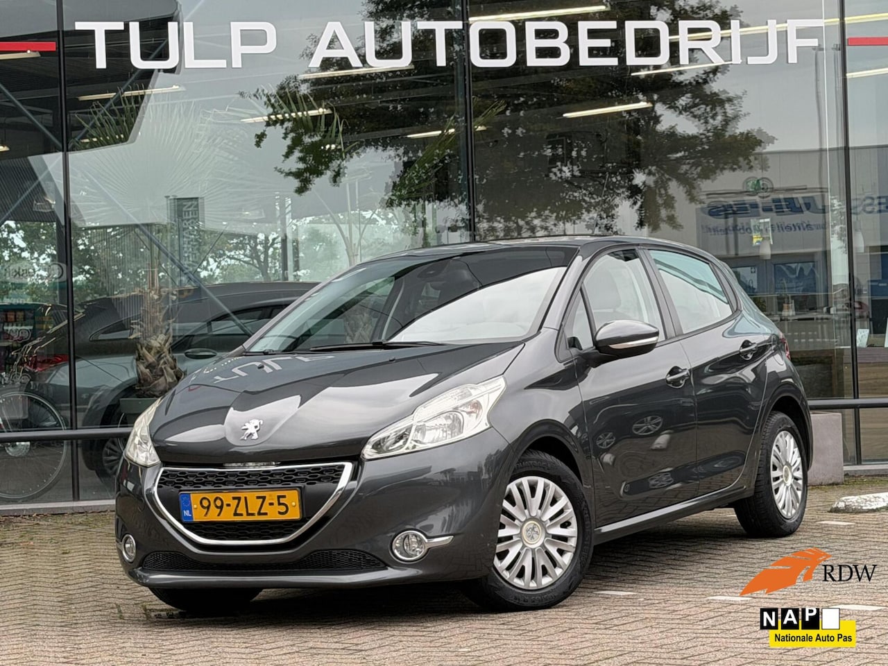 Peugeot 208 - 1.2 VTi Access 5 Drs Airco Clima Cruise Navi NAP - AutoWereld.nl