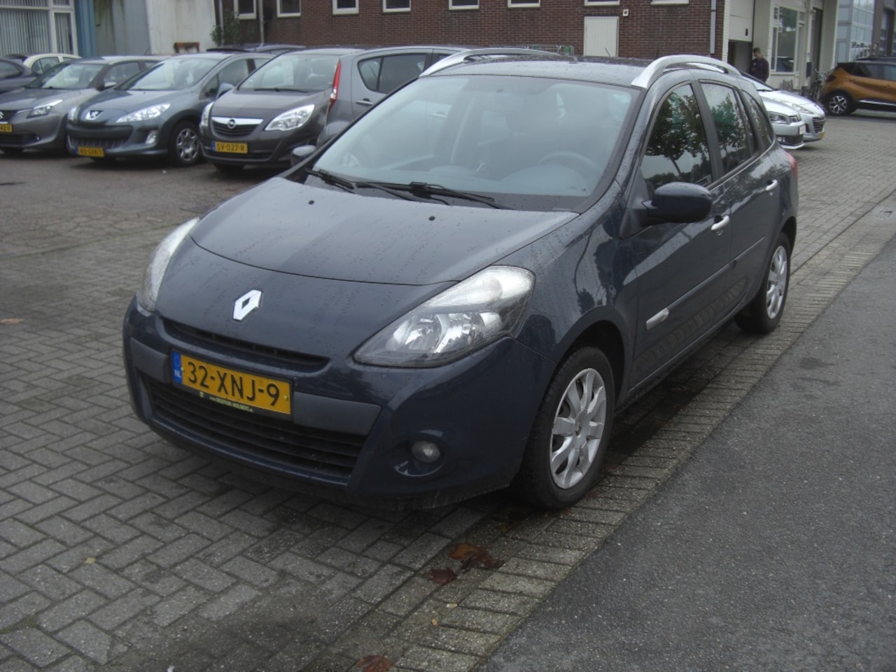 Renault Clio Estate - apk 11.27 1.2-16V Authentique airco - AutoWereld.nl