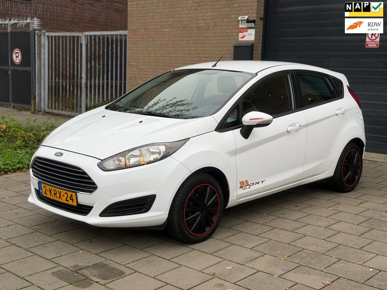 Ford Fiesta - 1.0 Style 5D Apk Airco elektrisch pakket - AutoWereld.nl