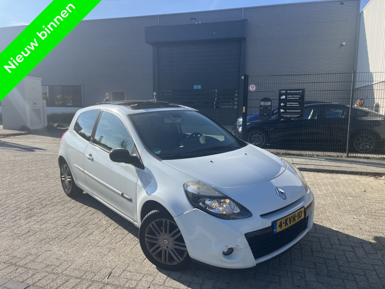 Renault Clio - 1.2 TCe Collection Pano Navi Clima Lage Km - AutoWereld.nl