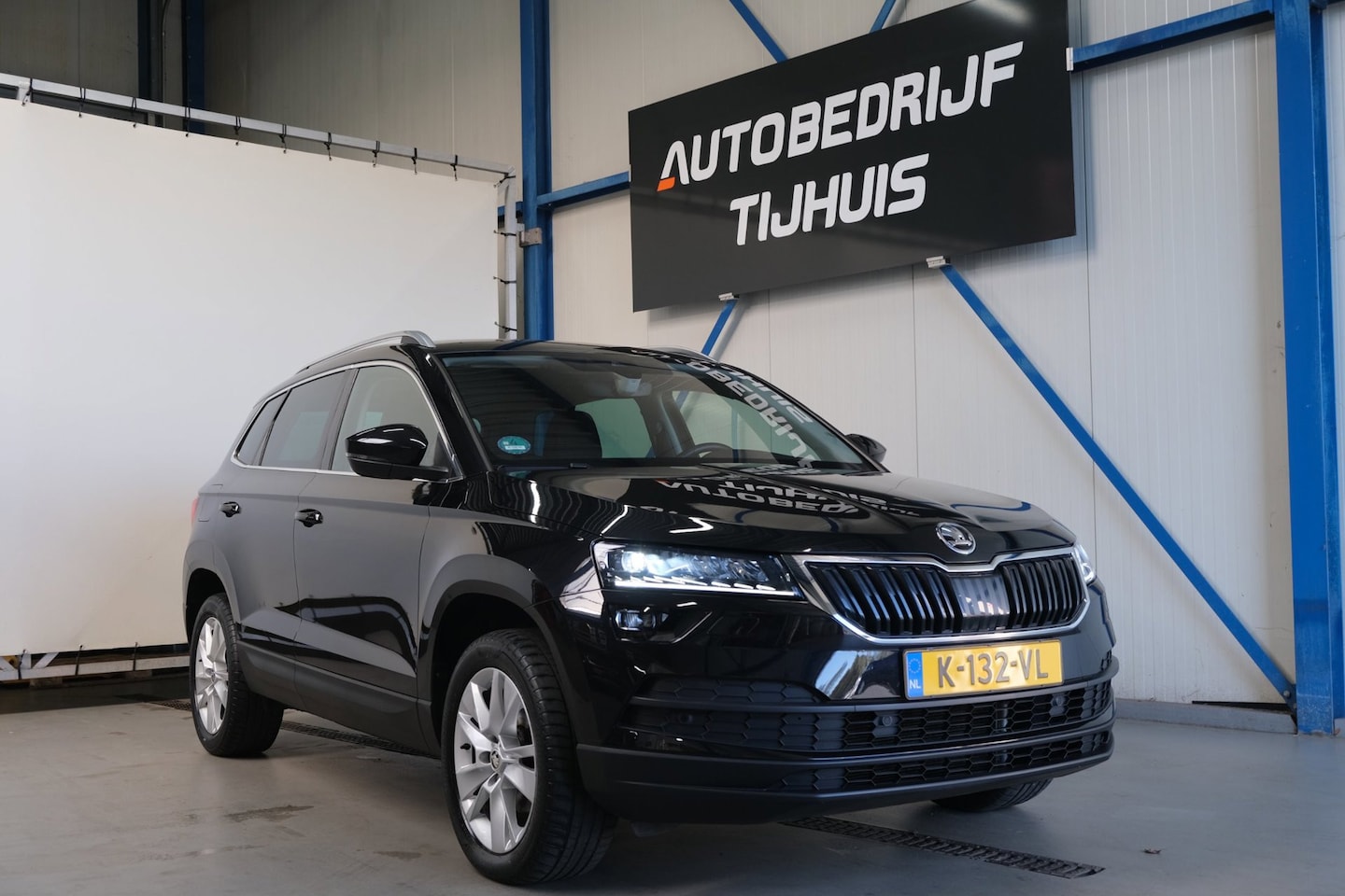 Skoda Karoq - 1.5 TSI ACT Business Edition Plus - N.A.P. Airco, Cruise, PDC, Navi, Stoelverwarming, Carp - AutoWereld.nl