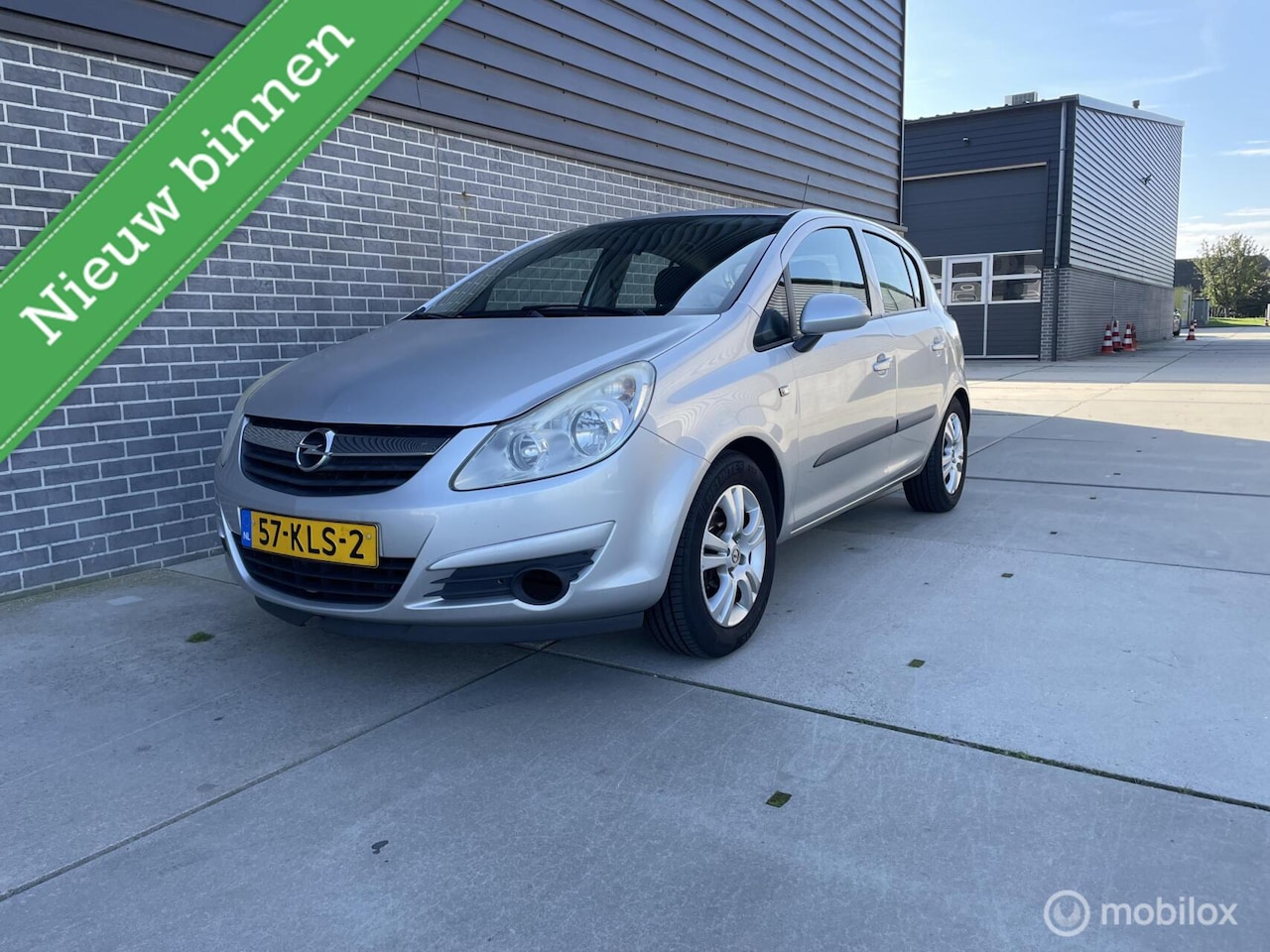 Opel Corsa - 1.4-16V Airco APK NAP Velgen Onderhoudsboekjes - AutoWereld.nl