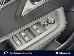 Peugeot 208 - Allure Hybrid 110pk e-DCS6 | MEGADEAL | SNEL LEVERBAAR | 2+6 JAAR GARANTIE* | VISION PACK