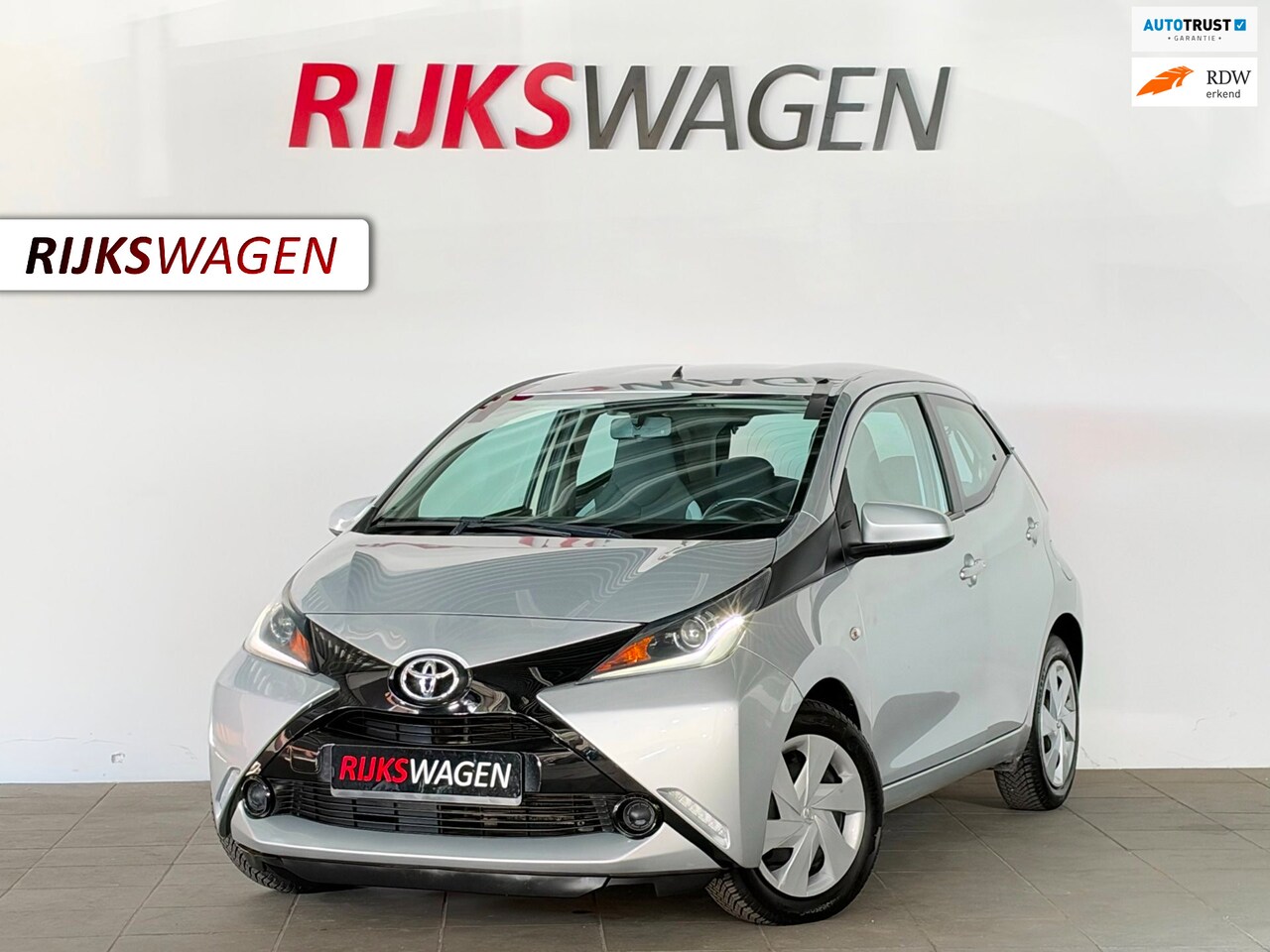 Toyota Aygo - 1.0 VVT-i x-cite Cruise control/LED/Airco - AutoWereld.nl