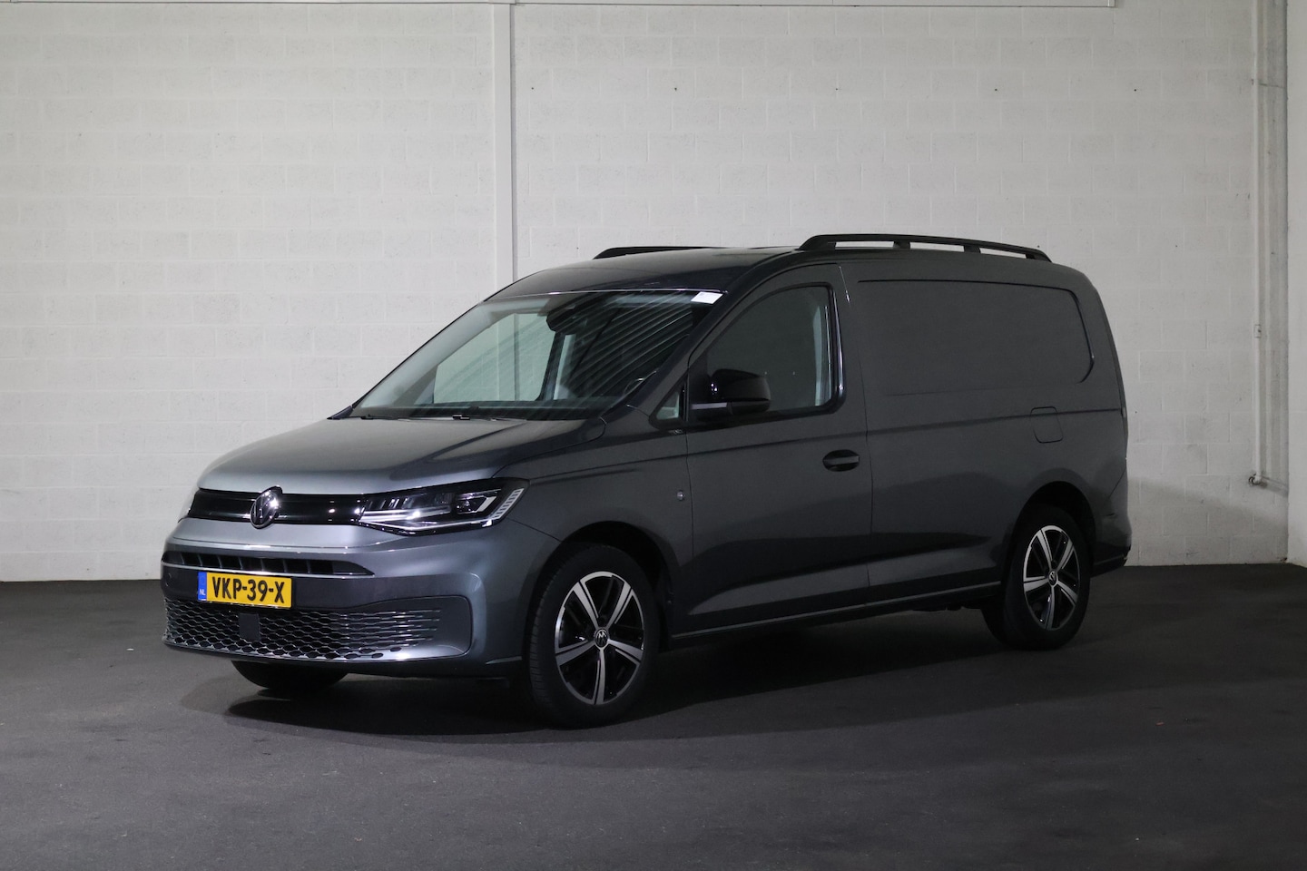 Volkswagen Caddy Cargo Maxi - 2.0 TDI 1st Edition 2.0 TDI 1st Edition - AutoWereld.nl