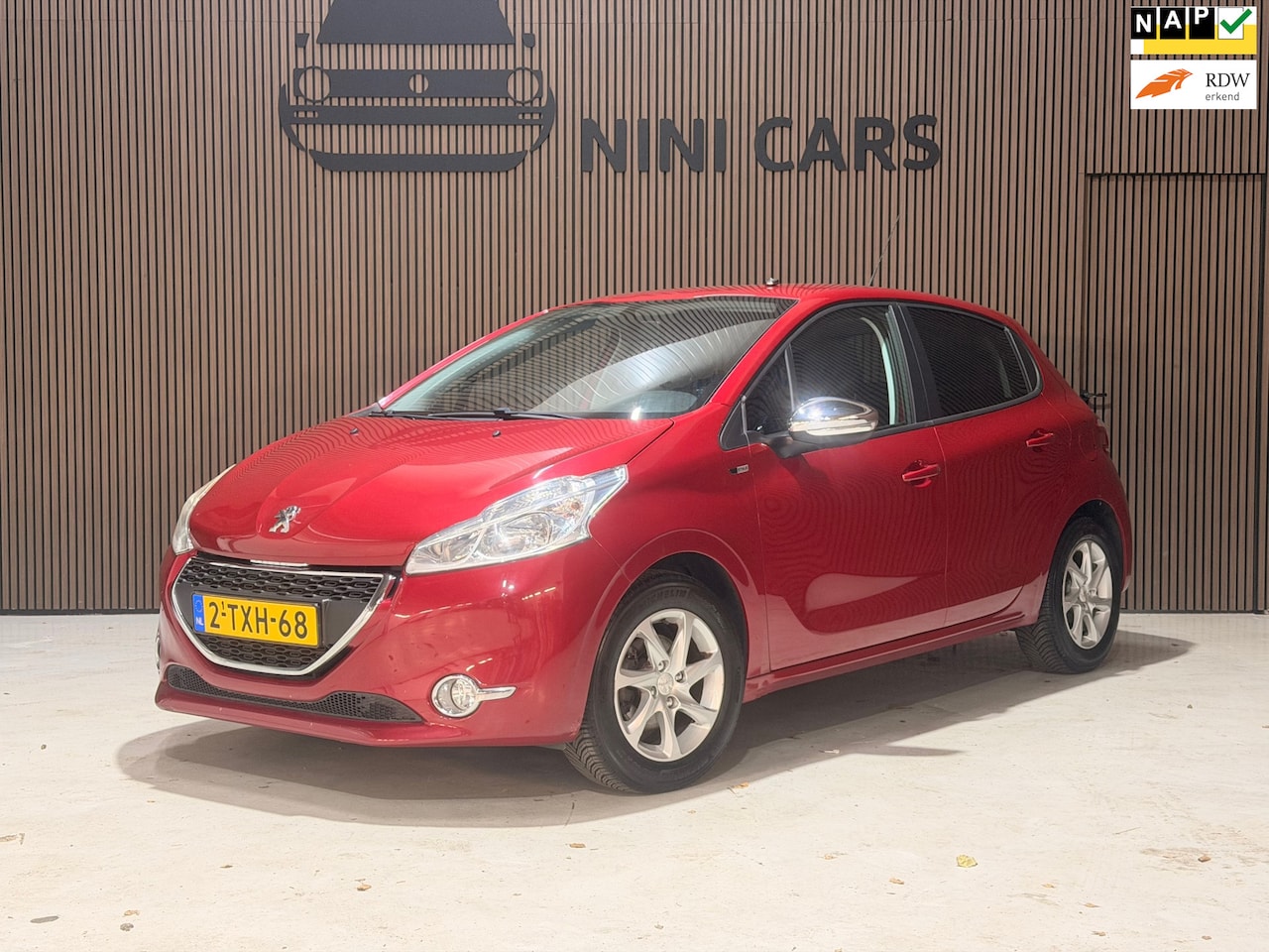 Peugeot 208 - 1.2 VTi Style Distributie 1000km vervangen| Navi|Airco|Stuurwielbediening| - AutoWereld.nl