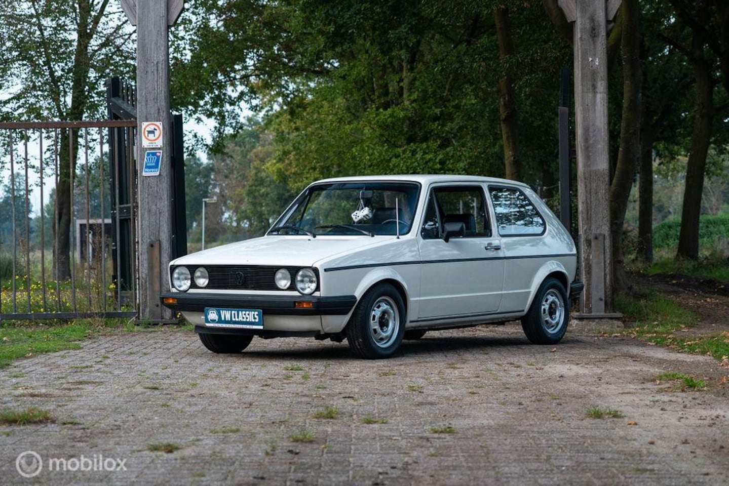 Volkswagen Golf - LX - in nieuwstaat - AutoWereld.nl