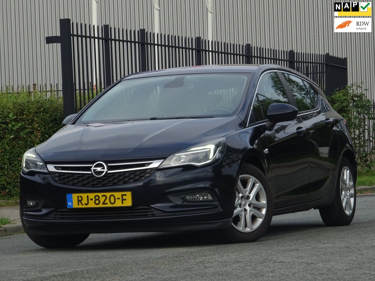 Opel Astra - 1.6 CDTI Business+ NAP/CARPLAY/NAVI/AC/CRUISE/PDC - AutoWereld.nl