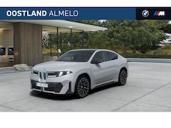 BMW X4 - iX4 50 xDrive M Sport / Trekhaak / Panoramadak / 3D Head-Up / Harman Kardon / Stoelverwarm