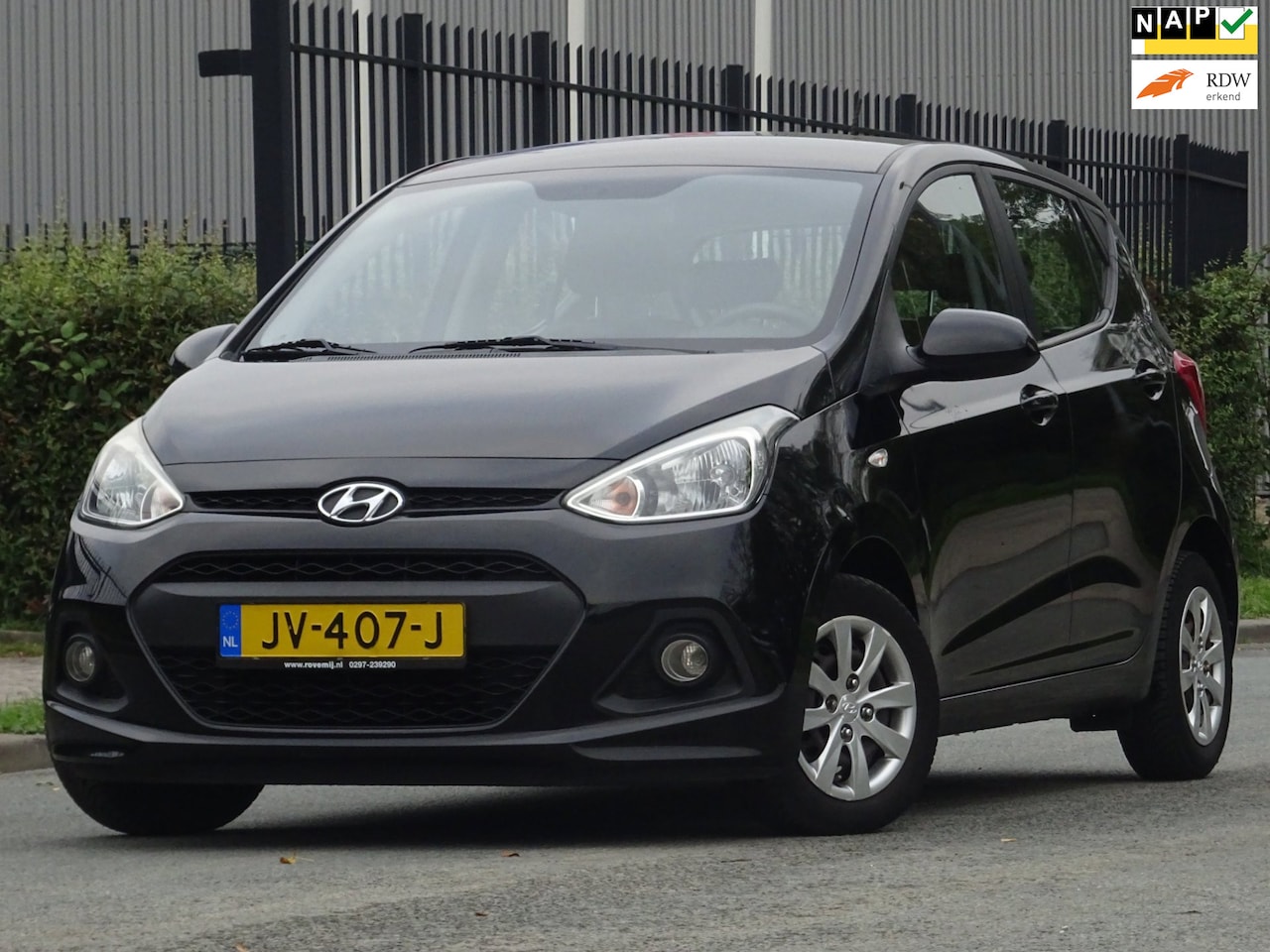 Hyundai i10 - 1.0i i-Motion BJ2016 132DKM NAP/CLIMA/CRUISE/APK - AutoWereld.nl