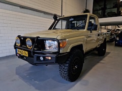 Toyota Land Cruiser - LANDCRUISER HZJ 79 Nieuwstaat Airco Difflocks ARB Braid