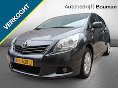 Toyota Verso - 1.8 VVT-i Panoramic / 7 persoons / Trekhaak 1300kg / Parkeersensoren