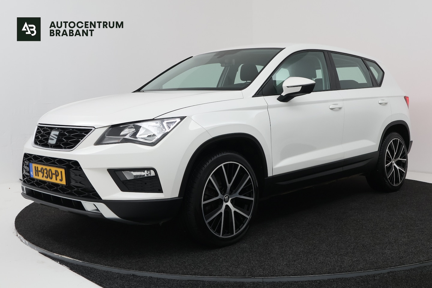 SEAT Ateca - 1.4 EcoTSI Xcellence 4DRIVE (TREKHAAK, STOELVERWARMING, CRUISE CONTROL, CARPLAY) - AutoWereld.nl