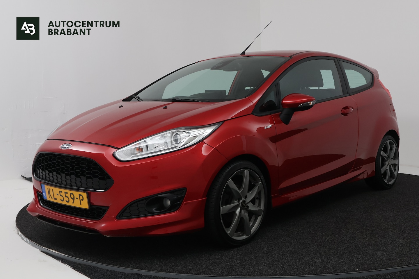 Ford Fiesta - 1.0 EcoBoost ST Line (CARPLAY NAVIGATIE, ACHTERUITRIJCAMERA, CRUISE CONTROL) - AutoWereld.nl