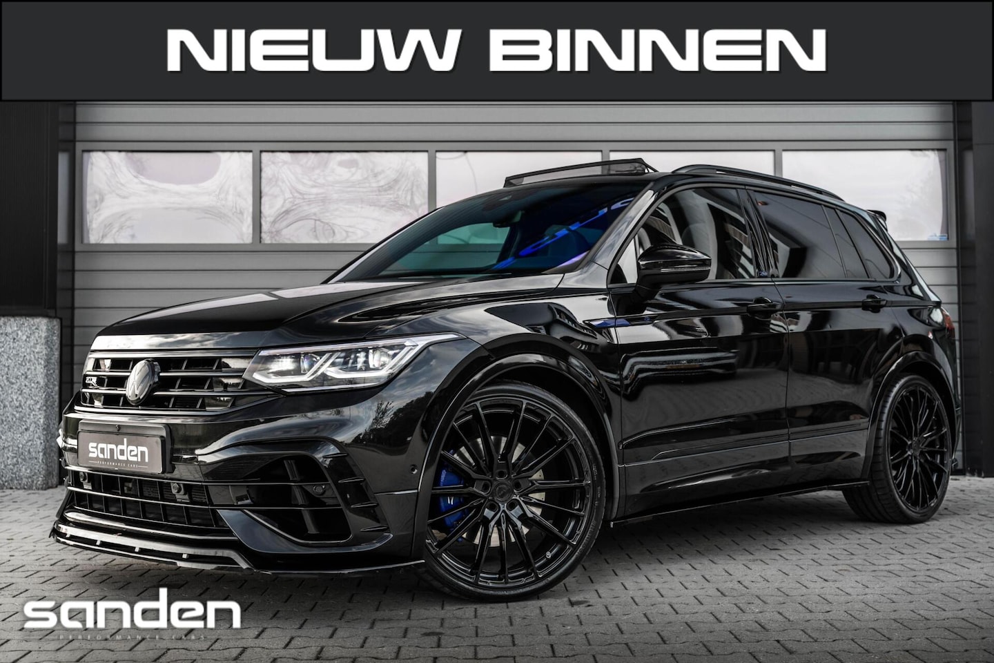 Volkswagen Tiguan - 2.0 TSI R 75 Ed. 4Motion|NAP|Akra|Pano|H&K - AutoWereld.nl