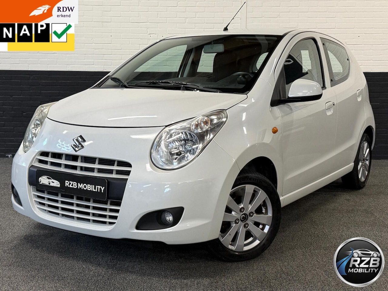 Suzuki Alto - 1.0 Exclusive | 1e Eigenaar | Airco | Trekhaak | Elektrische ramen - AutoWereld.nl