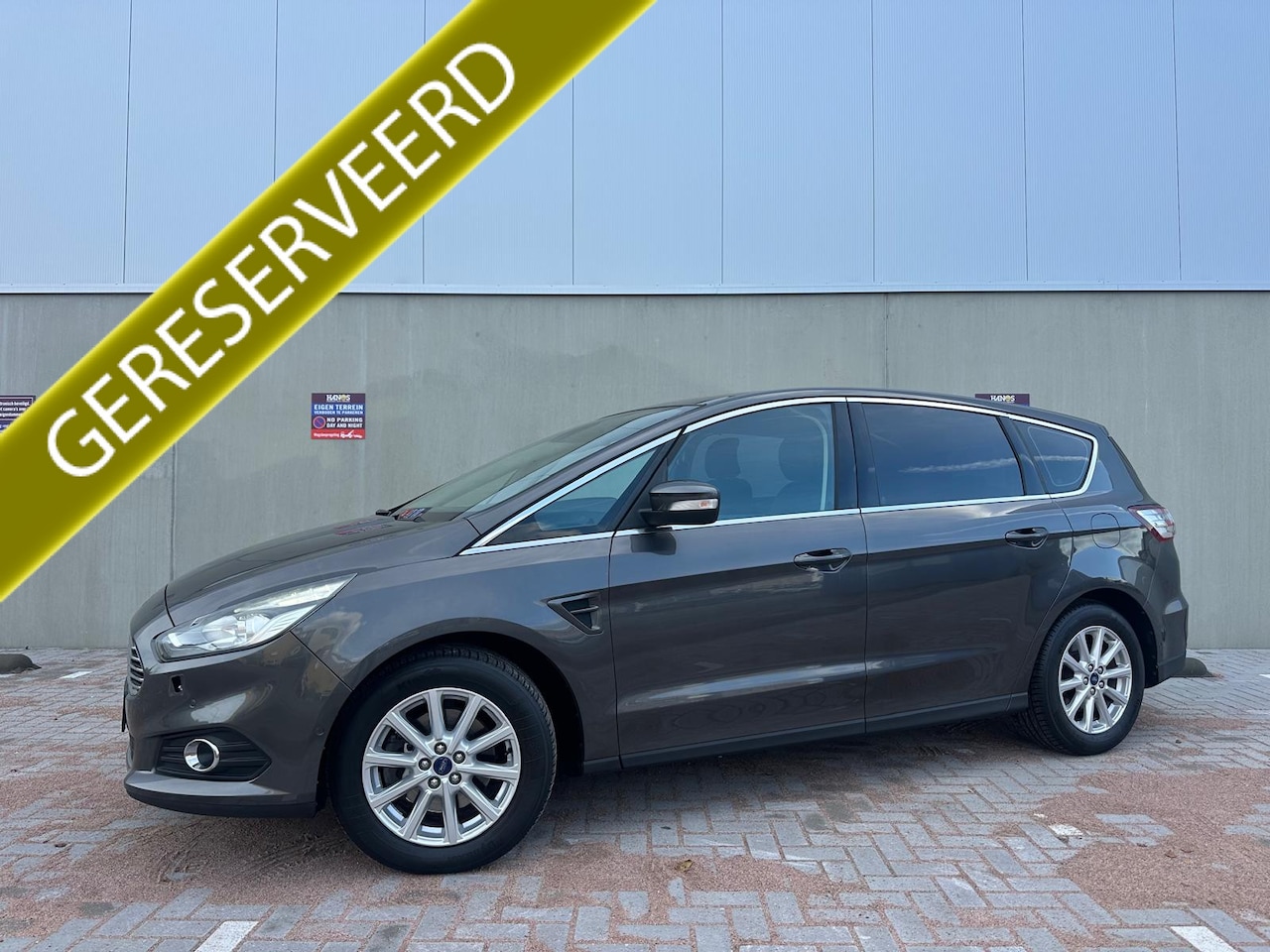 Ford S-Max - 1.5 Titanium 7p. Climate C, Cruise C, Navigatie, Afn.Trekhaak!!! - AutoWereld.nl