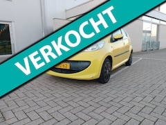Peugeot 107 - 1.0-12V XR