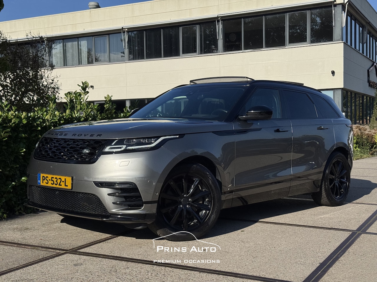 Land Rover Range Rover Velar - 3.0 V6 AWD R-Dynamic HSE |PANO|TREKHAAK|MERIDIAN|DEALER ONDERH.|ORIG.NL|NAP| 4176 / 17867 - AutoWereld.nl