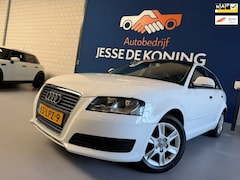 Audi A3 Sportback - 1.4 TFSI Attraction Pro Line Business/ bj.2010/ kleur: wit/ climate/ 6 versnell./ APK 10/2