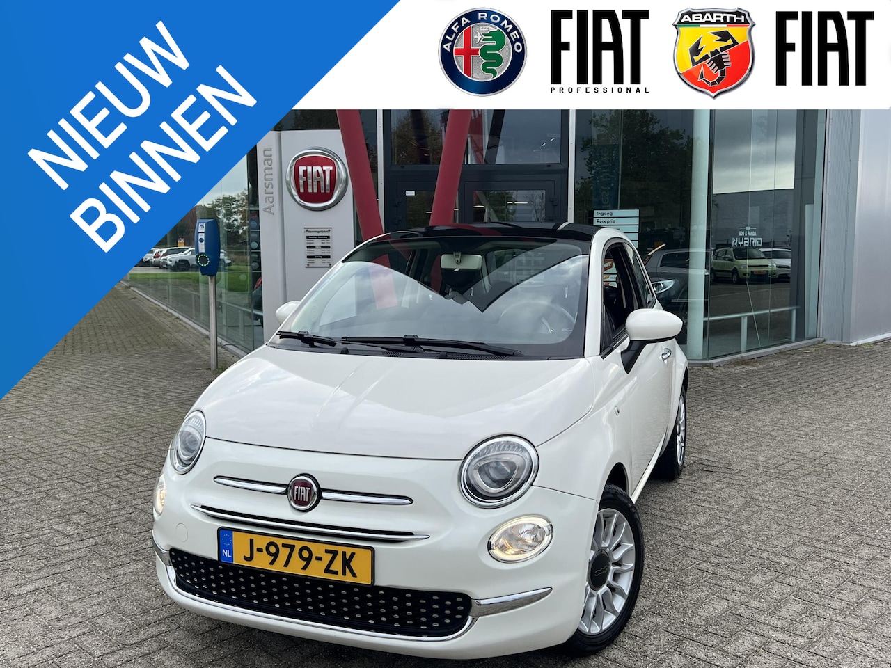 Fiat 500 - 1.2 Lounge | Leder | Climate control | Navi | Pano | Parkeersensoren - AutoWereld.nl