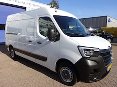 Renault Master - T35 2.3 dCi 135 L2H2 Comfort Groot NAVI AIRCO TREKHAAK ZEER NETJES