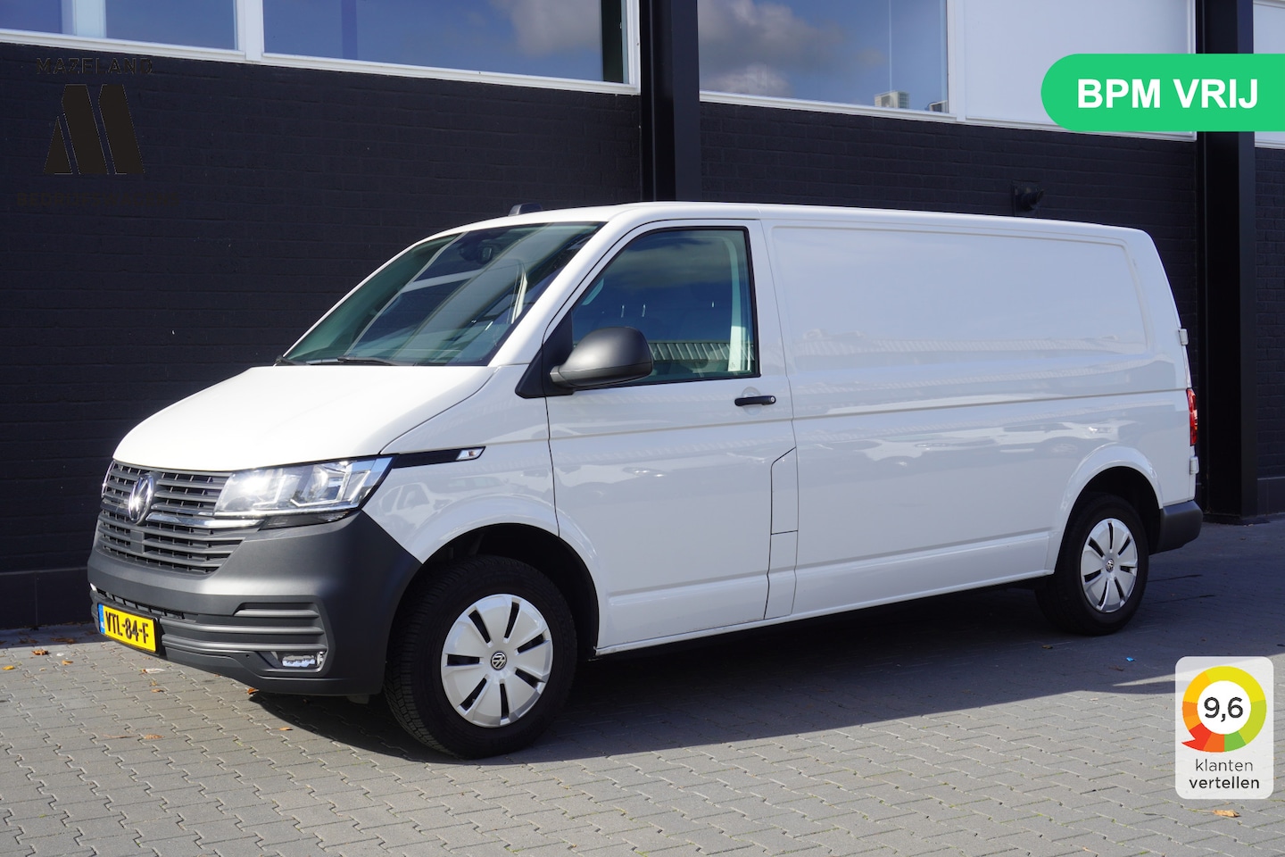 Volkswagen Transporter - 2.0 TDI L2 EURO 6 - Airco - Navi - Cruise - €20.900,- Excl. - AutoWereld.nl