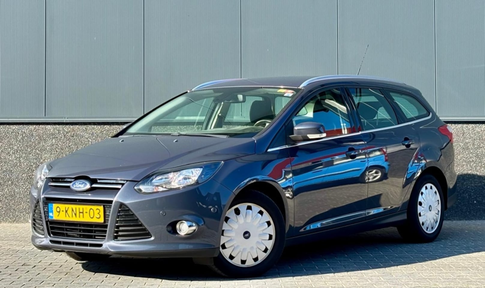 Ford Focus Wagon - 1.6 TDCI ECO. L. Ti. - AutoWereld.nl