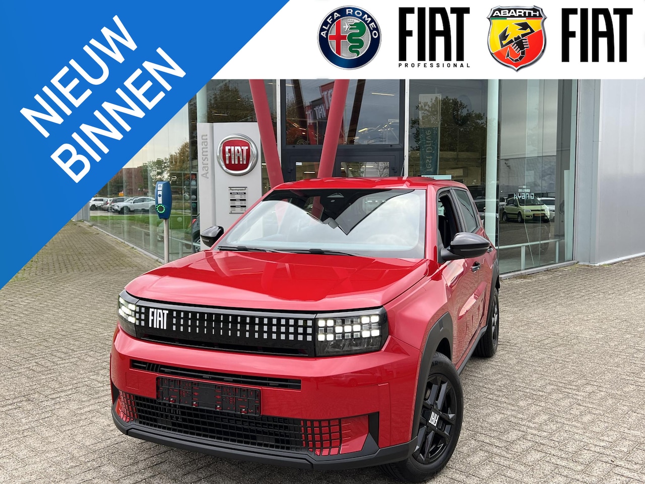 Fiat Grande Panda - 1.2 Hybrid ICON | Automaat | Carplay | Lichtmetalen velgen | Parkeersensoren | LED koplamp - AutoWereld.nl