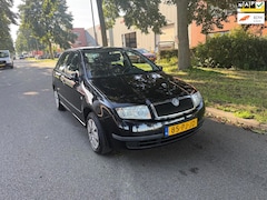 Skoda Fabia - 1.4-16V Choice automaat apk