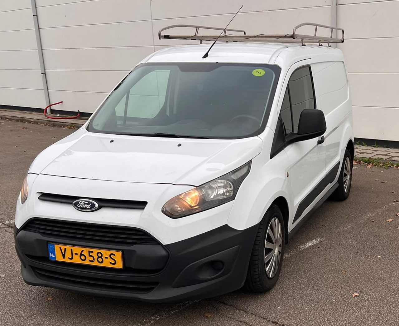 Ford Transit Connect - 1.6 TDCI L1 Ambiente First Edition EX BTW NAP APK 11-04-2027 Trekhaak - AutoWereld.nl