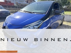 Toyota Yaris - 1.5 Hybrid Executive | Dealeronderhouden | Achteruitrijcamera | VERWACHT