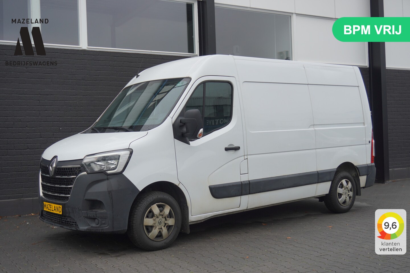 Renault Master - 2.3 dCi 135PK L2H2 EURO 6 - Airco - Navi - Cruise - €16.950,- Excl. - AutoWereld.nl