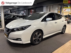 Nissan LEAF - N-Connecta 40 kWh / camera / Navigatie / cruisecontrol /boeken/stoelverw