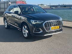 Audi Q3 - 35 TFSI S Edition 150 PK AUT NAVI ECC LED CARPLAY