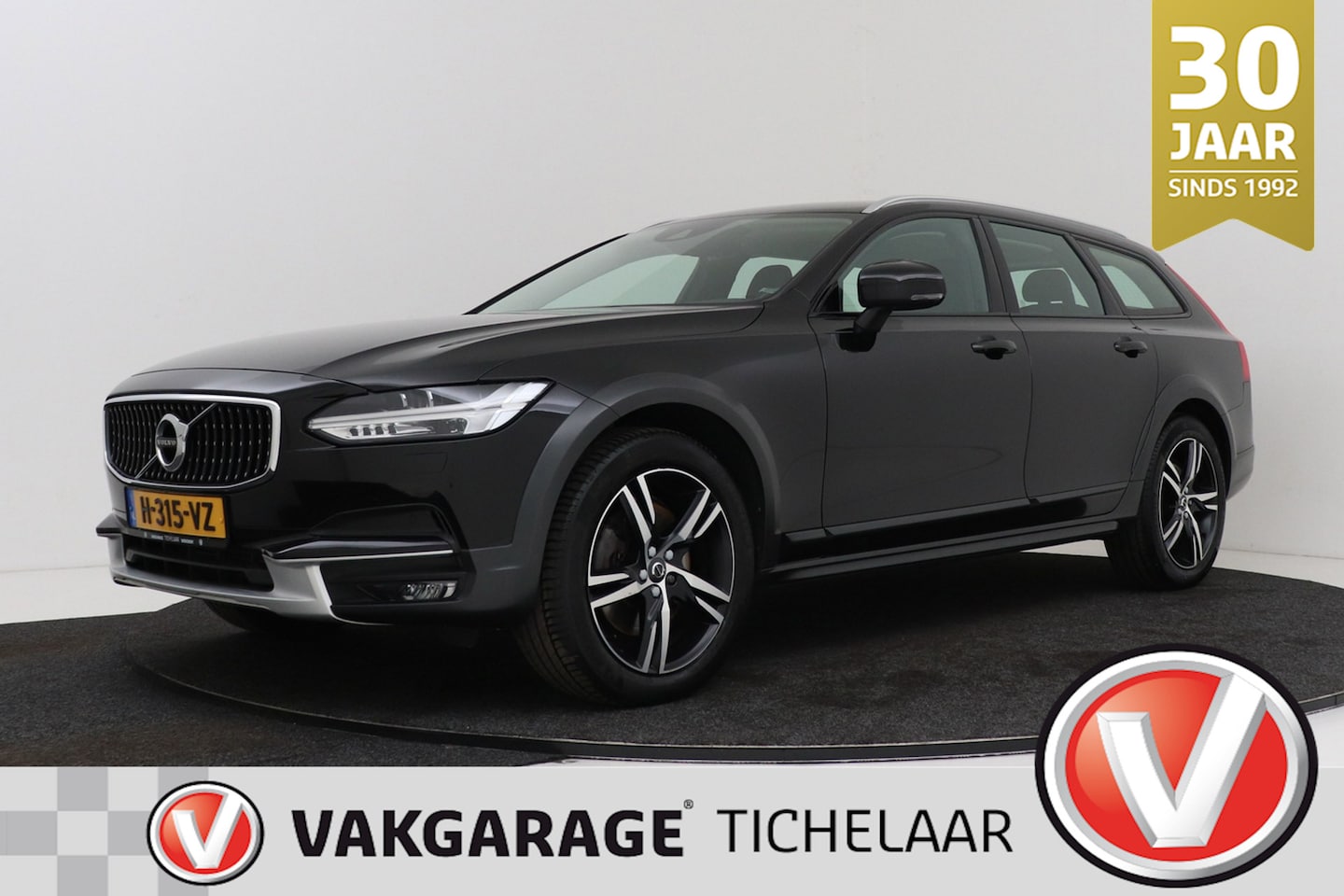 Volvo V90 Cross Country - 2.0 T5 Pro | Uitklap Trekhaak | Dealer Ond. | Stoelverwarming V+A | CarPlay | Adap. Cruise - AutoWereld.nl