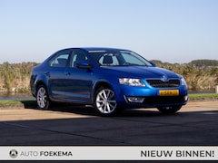 Skoda Octavia - 1.2 TSI Greentech Ambition Businessline Automaat Trekhaak Cruise control