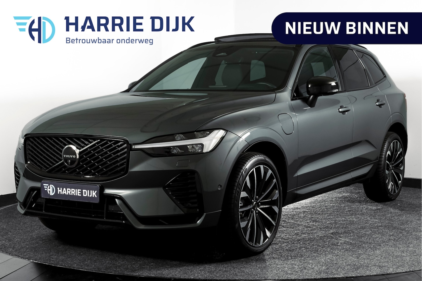 Volvo XC60 - 2.0 T6 Plug-in hybrid AWD Ultra Dark | Forest Lake | Adapt. Cruise | Stoel + Stuurverw. | - AutoWereld.nl