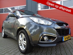 Hyundai ix35 - 2.0i i-Catcher 164PK Automaat Clima Cruise LMV Navi Trekhaak Leer NL-Auto Open-Dakje