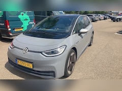 Volkswagen ID.3 - First Max 58 kWh Navigatie Matrix Led Verwarmbare voorstoelen WM