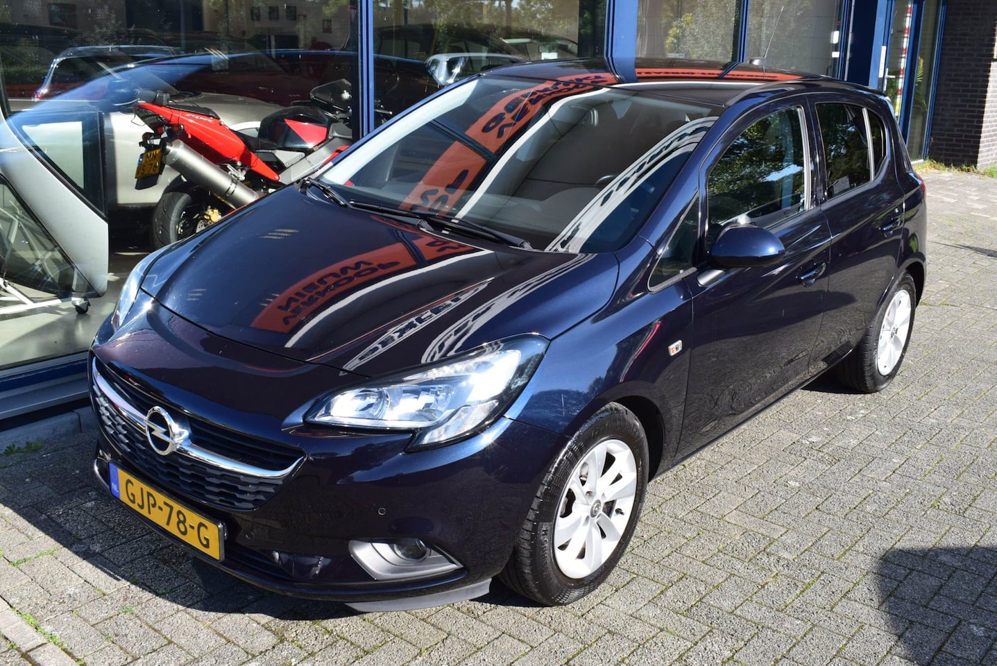Opel Corsa - 1.4 Innovation|Camera|Park.sensoren|Stuur/stoelverwarming - AutoWereld.nl